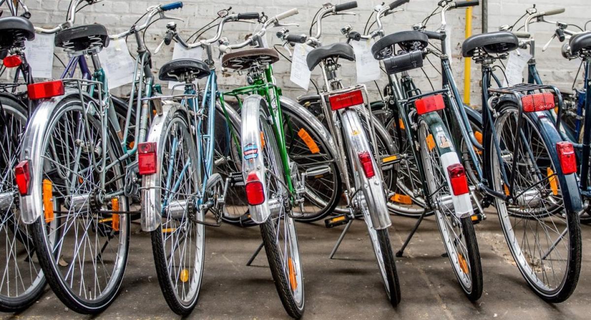 Lenteverkoop tweedehandsfietsen